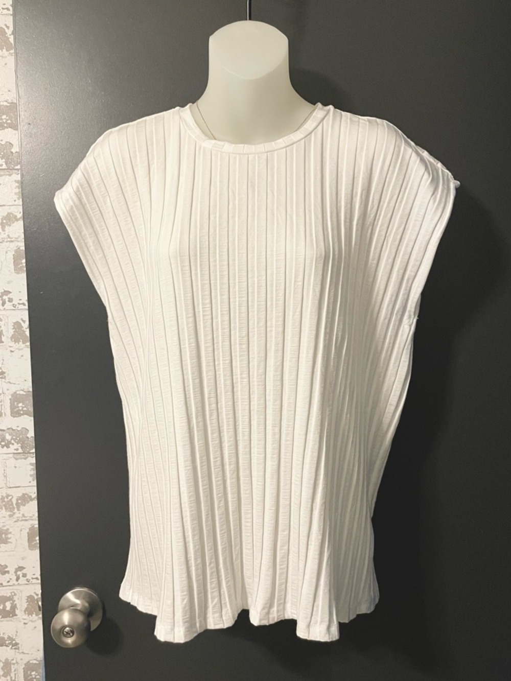 NWOT Eileen Fisher Ribbed White Top Tencel Stretch Cap Sleeve Boxy Size M